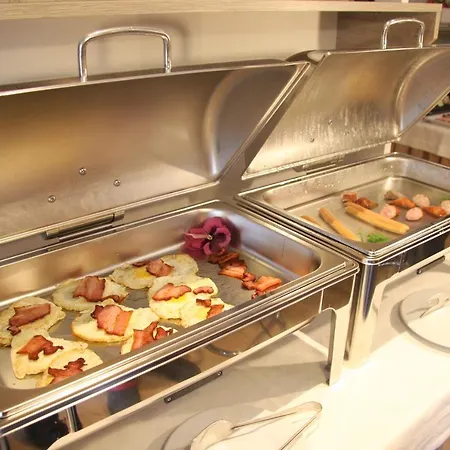 Edana Ustronie Morskie